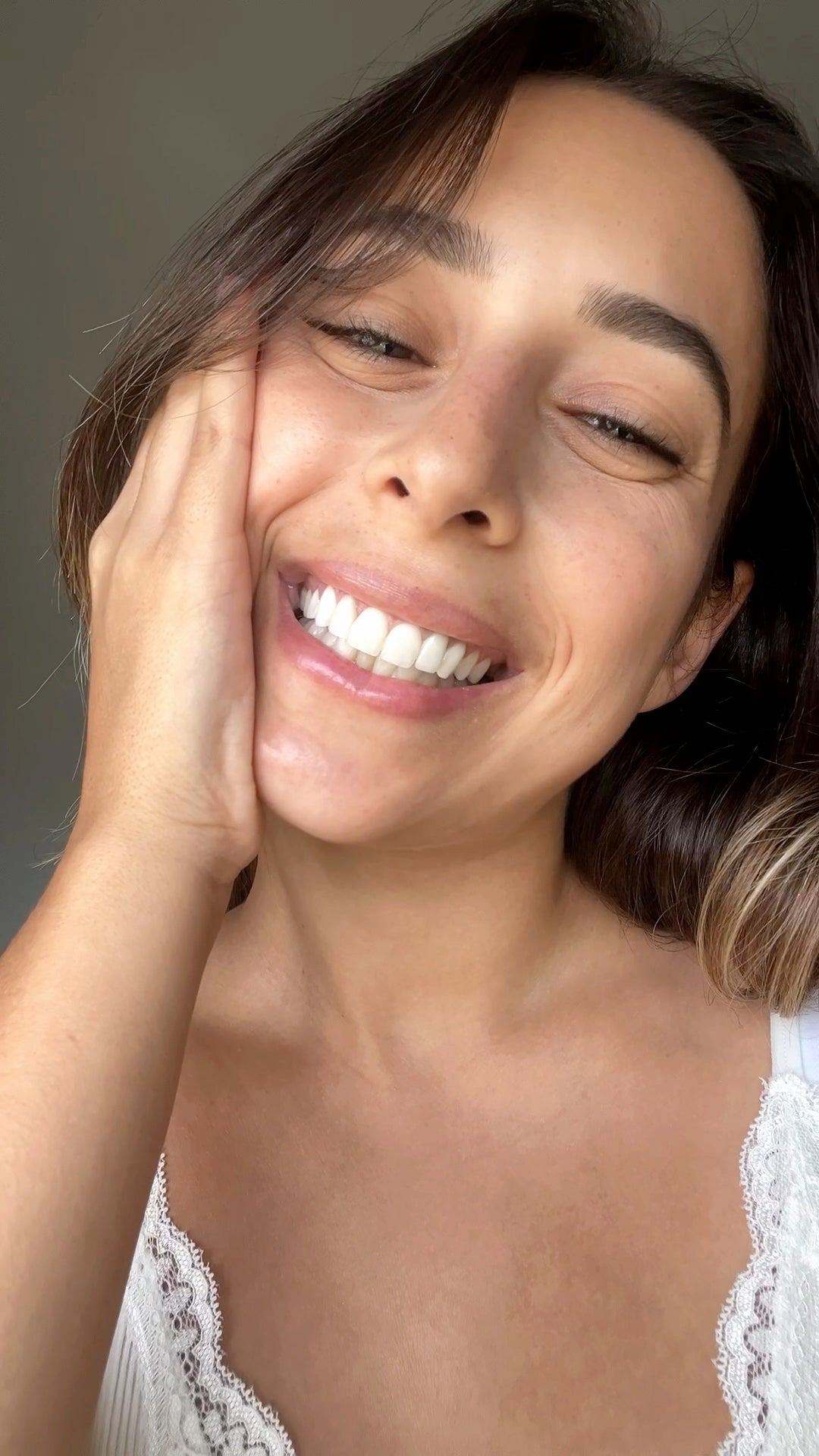 معجون تبييض الأسنان SmileIt V34™